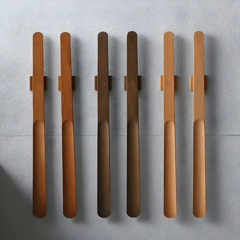 ComfortKick – Magnetischer Schuhanzieher aus Holz | Skanto
