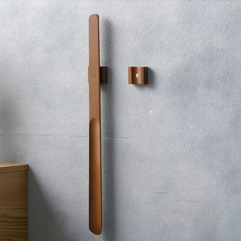 ComfortKick – Magnetischer Schuhanzieher aus Holz | Skanto