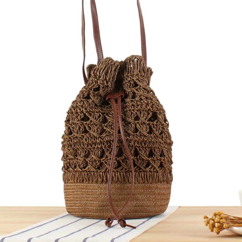 Designer-Rucksack aus Naturgeflecht mit Lederdetails Skanto
