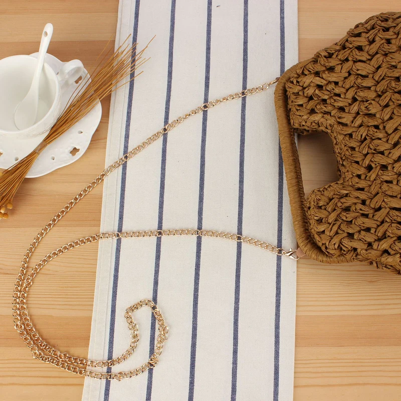 Besondere Handtasche aus Natur-Raffia Skanto