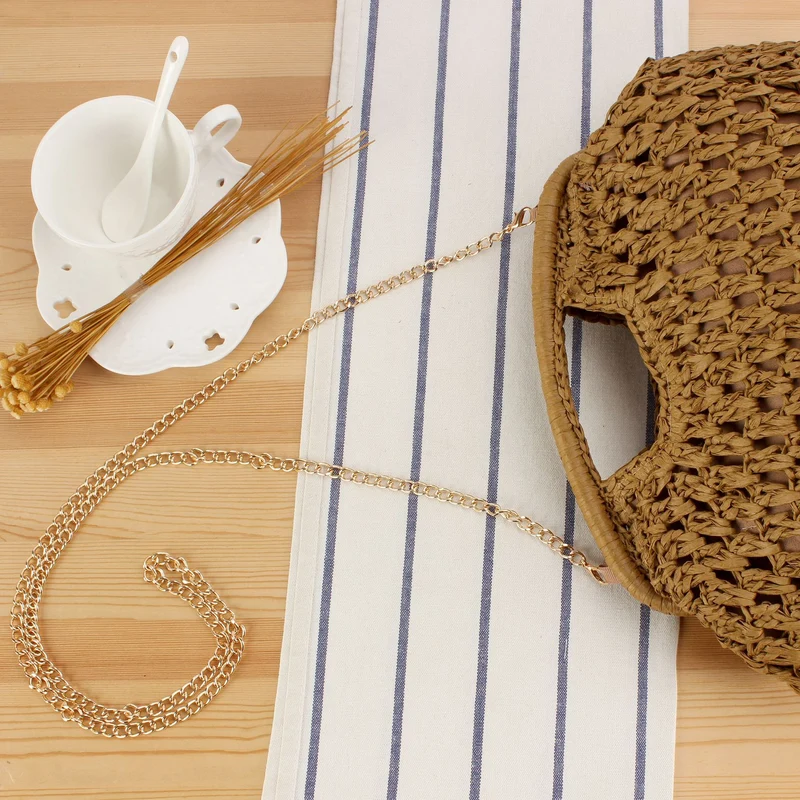 Geflochtene Handtasche mit eleganten Kettengriffen Skanto
