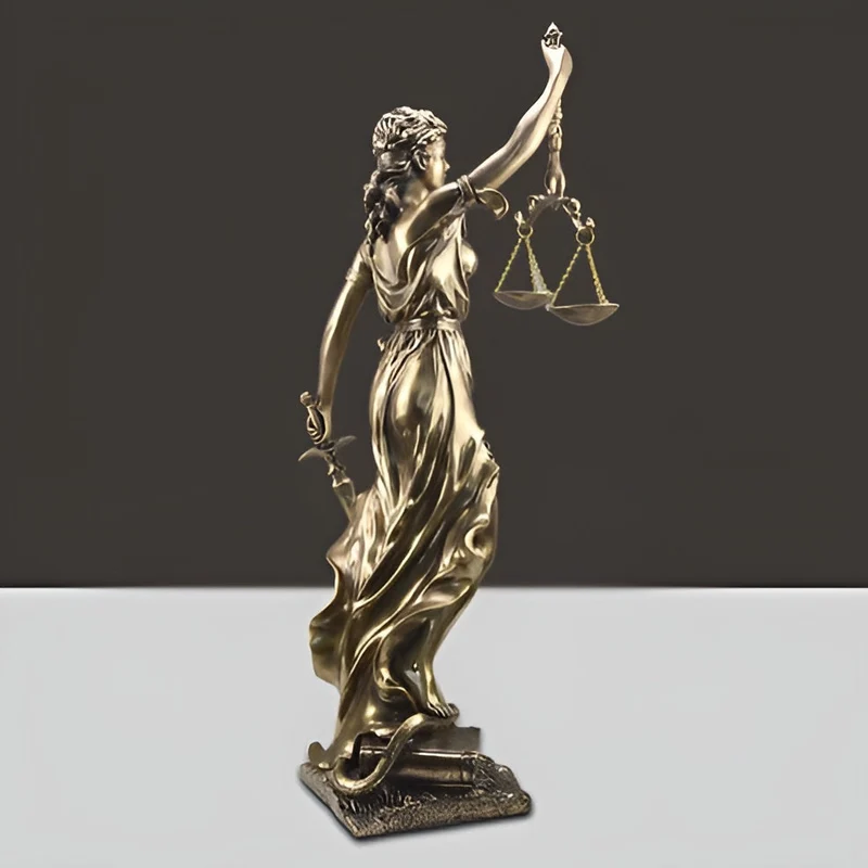 Statue der Justitia – Eine elegante dekorative Skulptur der Justitia