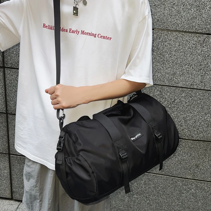 Sportliche Multifunktions-Reisetasche mit ergonomischen Schultergurten Skanto