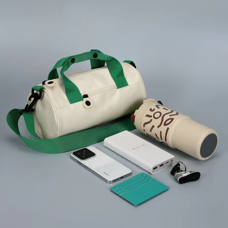 Sportliche Mini-Reisetasche mit verstellbarem Schultergurt und stabilen Tragegriffen Skanto