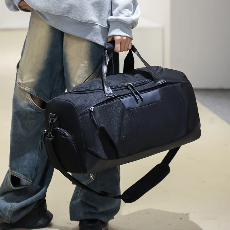 Sportliche Reisetasche mit vielseitigem Stauraum und ergonomischen Tragegriffen Skanto