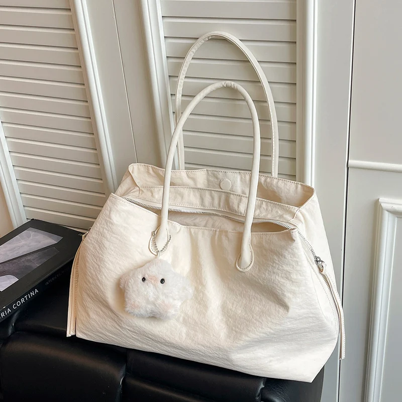 Elegante und multifunktionale Handtasche Skanto