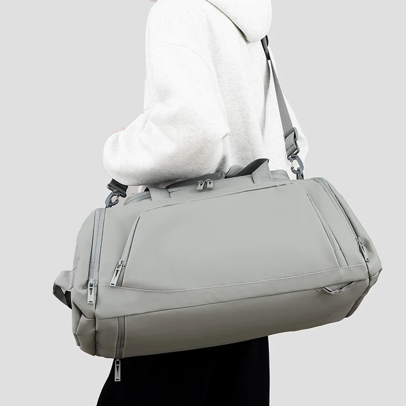 Geräumige Sport-Reisetasche mit praktischen Fächern Skanto
