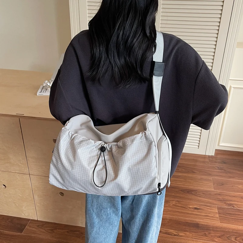 Geräumige Sport-Reisetasche mit flexiblem, verstellbarem Tragesystem Skanto